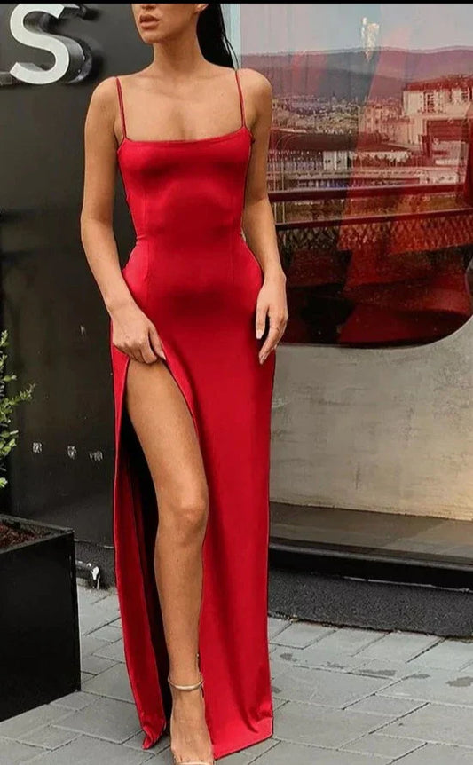 Loréna | Robe Mi-Longue Élégante – Grâce Naturelle & Charme Intemporel